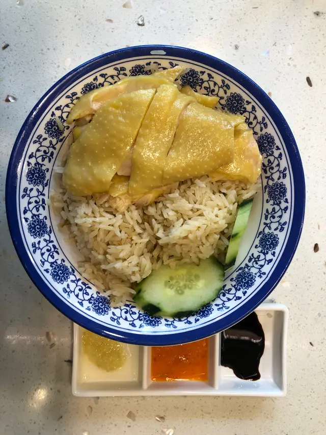 無骨海南雞飯，下午茶，份量少少，但都適中