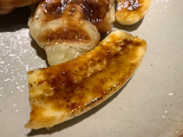 香蕉面有一層焦糖薄脆,味道更香甜