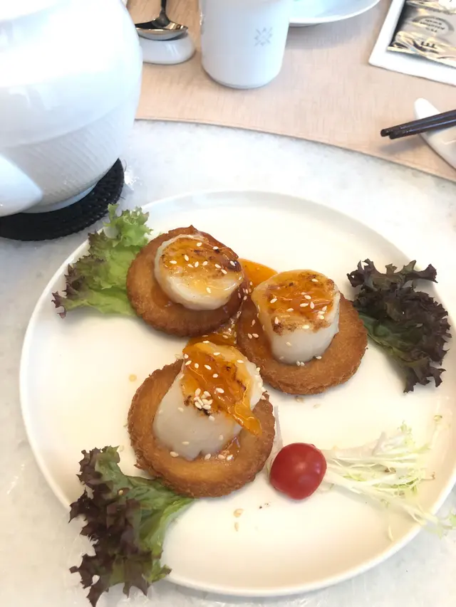 呢個超好食！柚子醬味道剛剛好，加上嫩滑帶子及底下的脆多士，真係好夾👍🏻