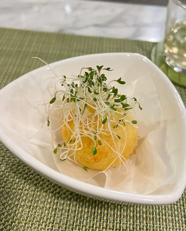 黑松露芝士炸薯球