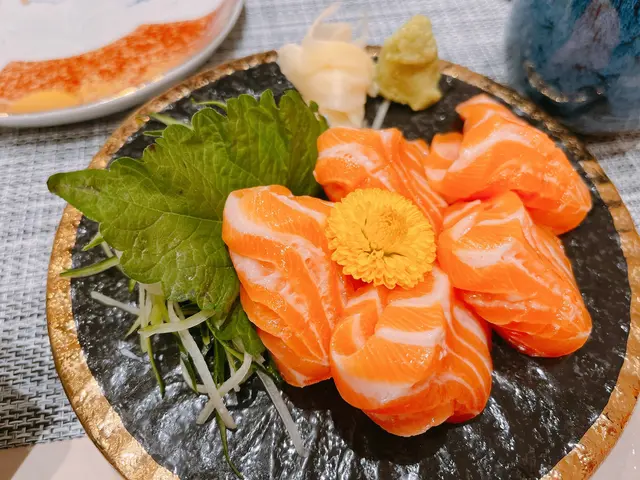 三文魚刺身
