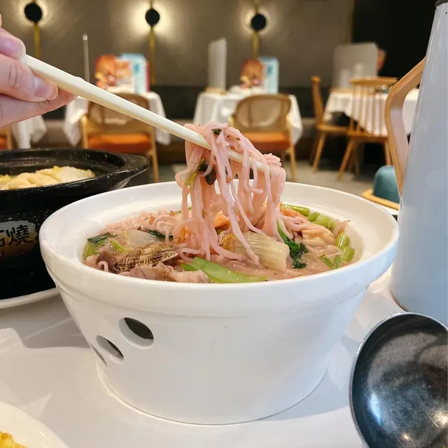 福建紅菇海鮮鹵麵