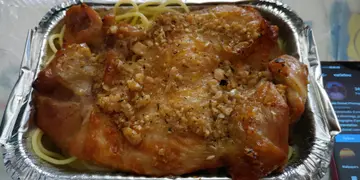 蒜蓉烤鸡扒意粉