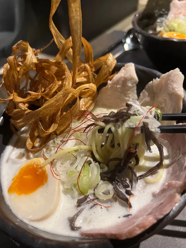 金鶴雞白湯拉麵