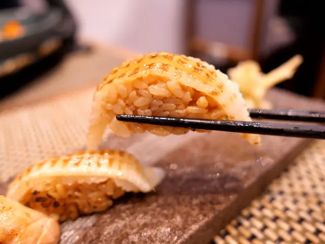 左口魚邊火炙壽司