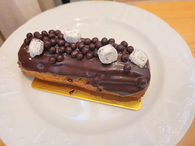 Chocolate éclair