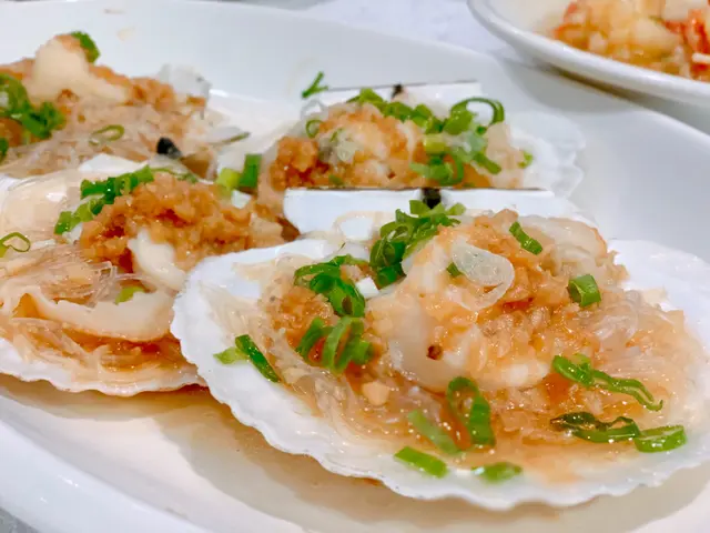 蒜蓉粉絲蒸大元貝