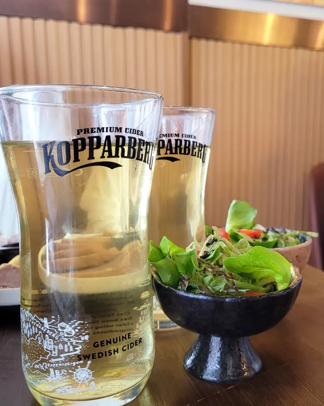 套餐沙律&冷泡白桃烏龍茶