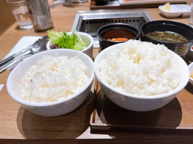 (左)中飯(右)大飯