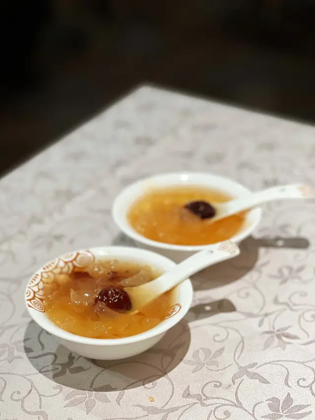 百合紅棗雪耳糖水 