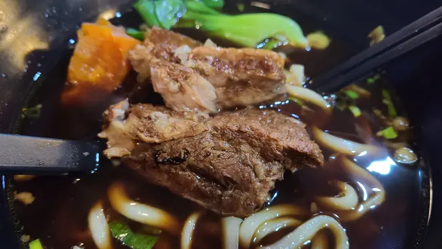 紅燒牛肉麵