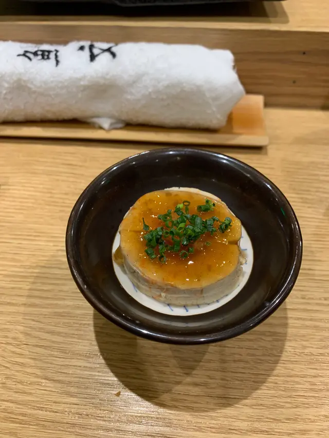 Creamy，味道唔會話10分濃郁，但又唔似平時食魚肝咁樣 有種甘甘地嘅苦味。加咗師傅特製嘅柚子汁，成個餸菜都幾開胃。