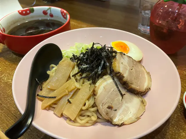 魚介黑醬油拉麵