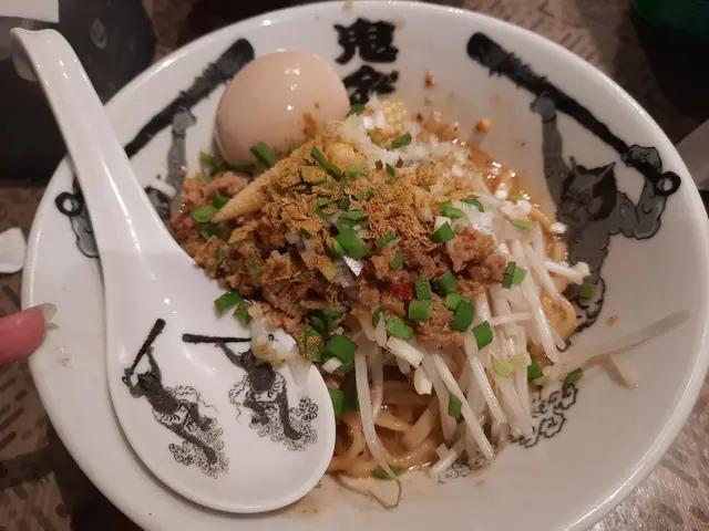 辣麻肉碎拌麵