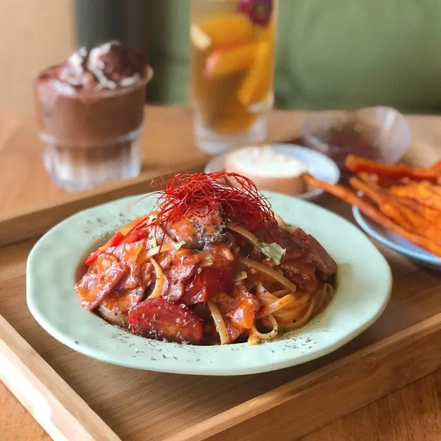 蕃茄煙肉奶油意粉