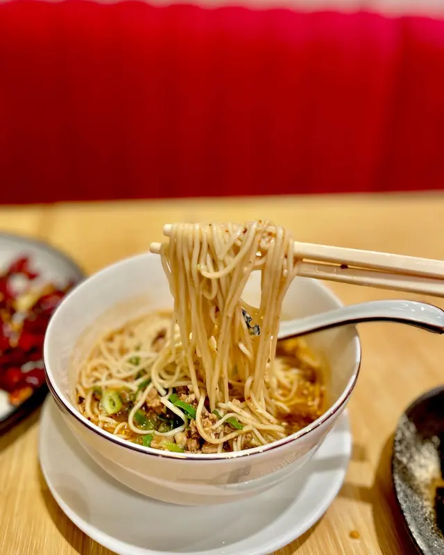 馳名擔擔麵