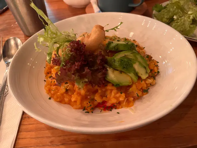 脆炸鱈魚牛油果蕃茄意大利飯