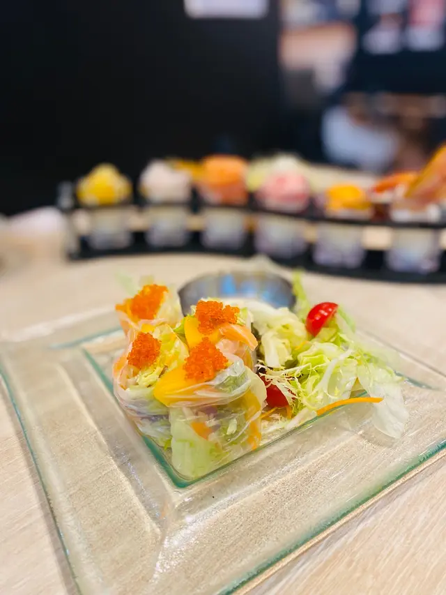 香芒三文魚米紙卷