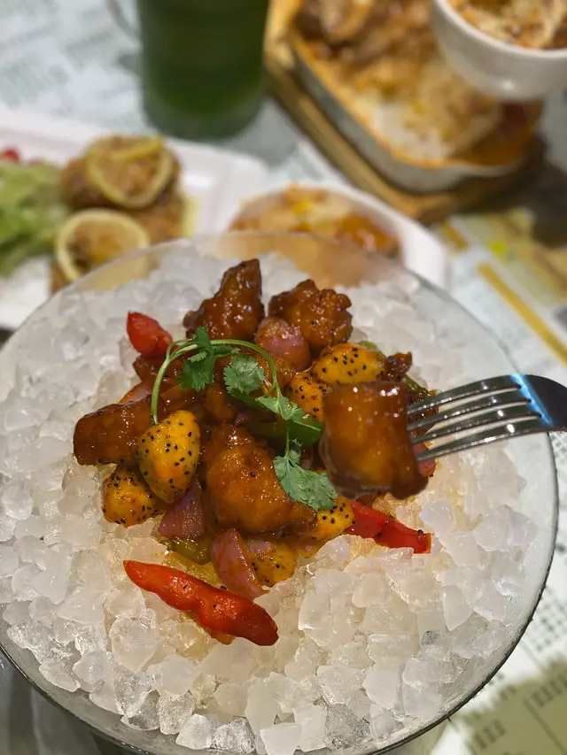 冰鎮鮮果咕嚕肉