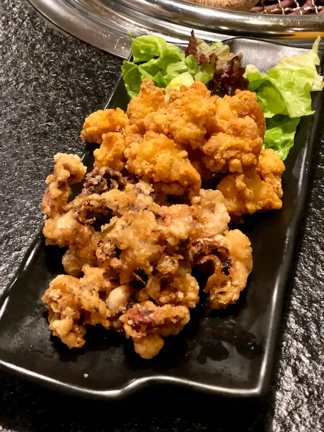 椒鹽魷魚鬚、椒鹽雞軟骨