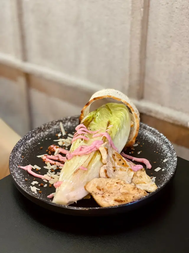 燒暖羅文生菜沙律