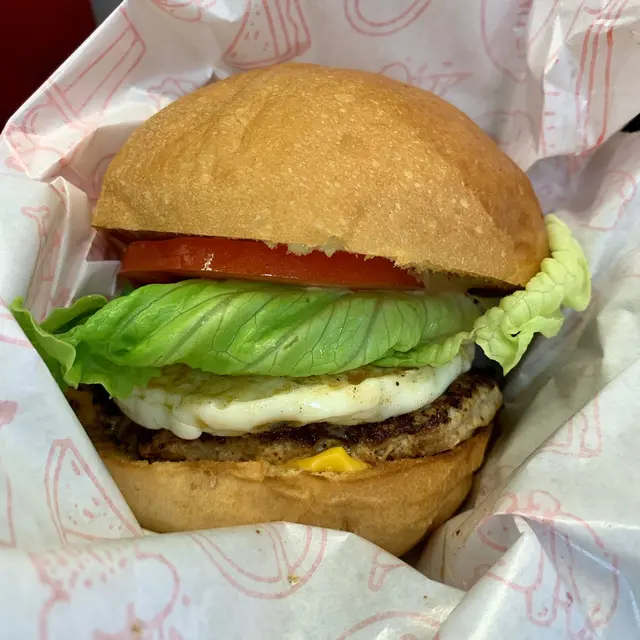 WB手打豬妞漢堡