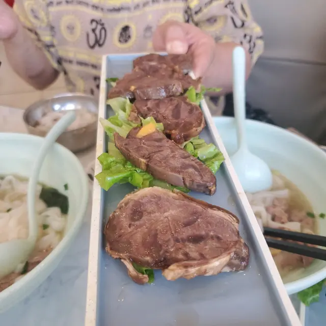 涼伴越式牛腱