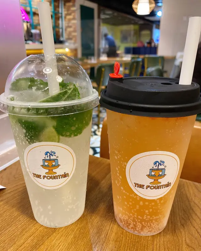 泰式青檸梳打，荔枝西柚梳打