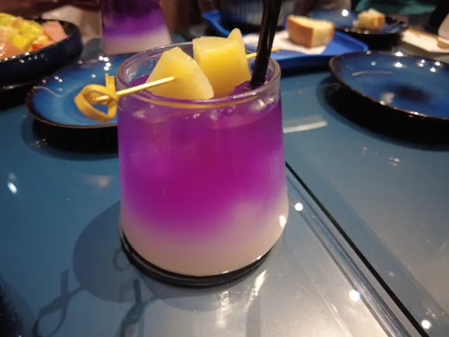 蝶豆花桃子特調