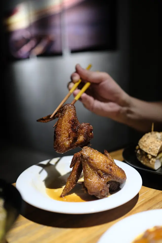 最愛蜜糖牛油雞全翼