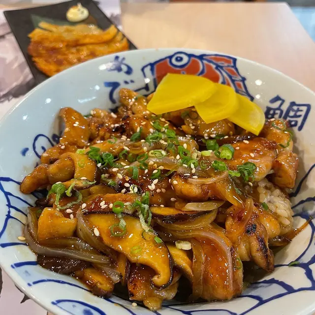 醬油雞肉飯