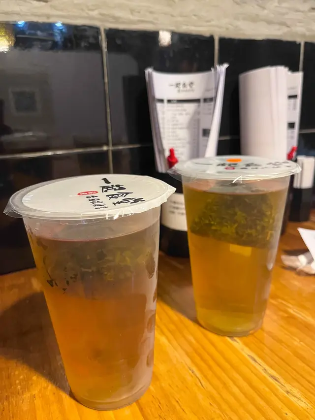 冷泡白桃烏龍茶 & 冷泡四季春茶