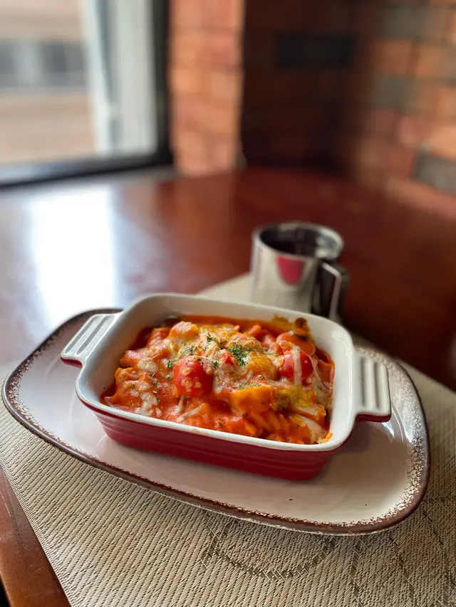 焗三文魚長通粉