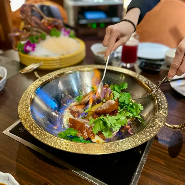 火焰酒香薑蔥鵝鍋