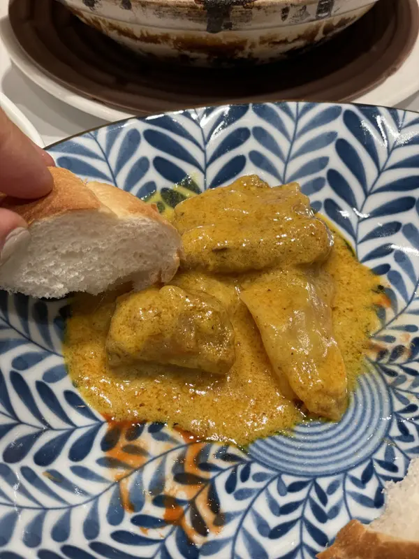 咖喱牛腩煲 加配法包