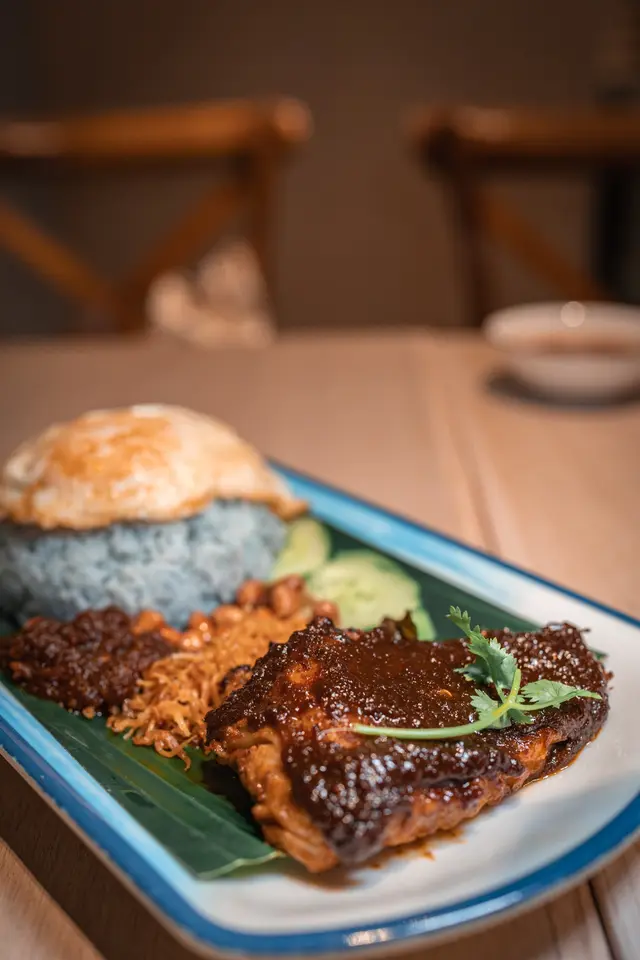 魔鬼魚辣死你媽。椰漿飯