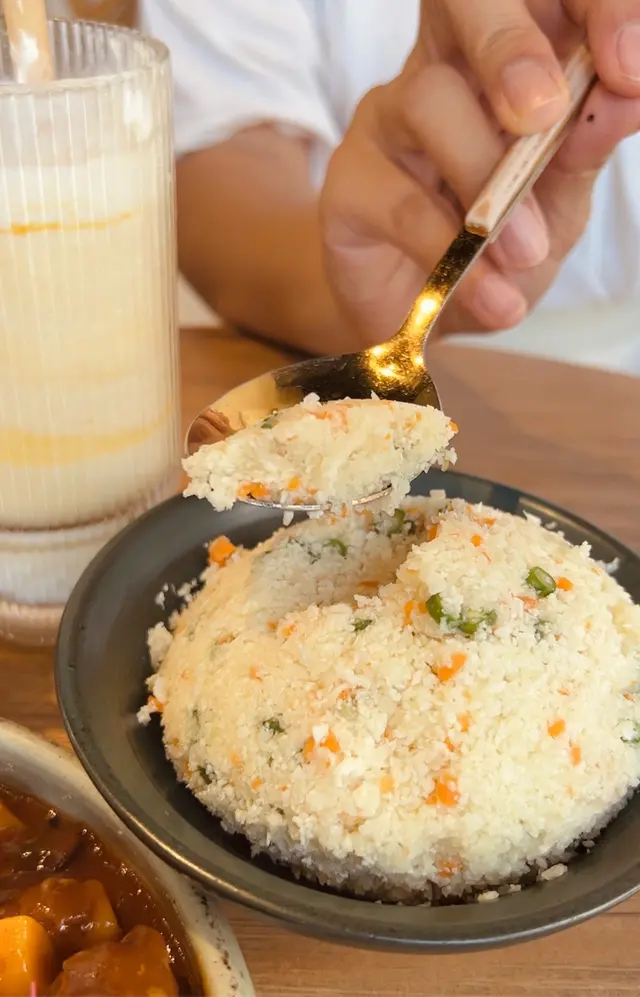 法式紅酒燉牛肉配椰菜花飯 