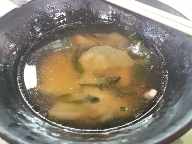 海帶三文魚麵豉湯