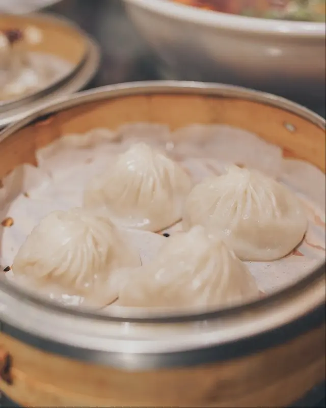 招牌鮮肉小籠包