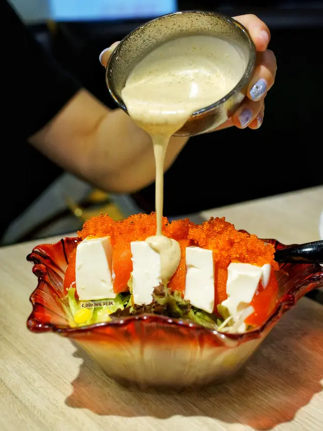 冷製溫室蕃茄豆腐沙律配胡麻醬