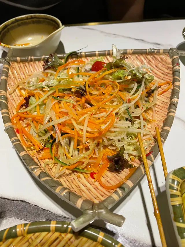 青木瓜少，紅蘿蔔和青瓜較多