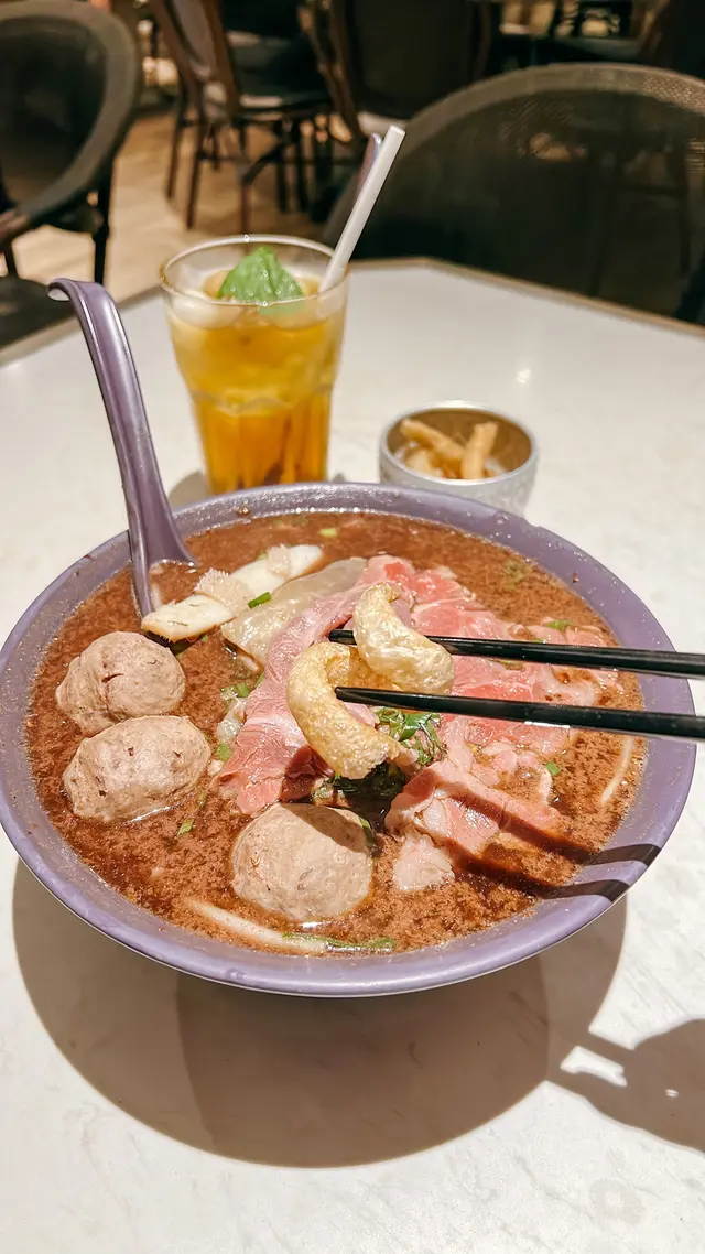 泰式牛肉船麵