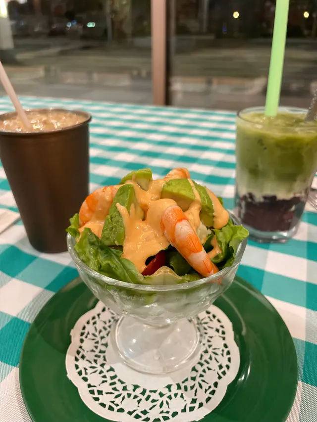 牛油果薯仔蝦沙律