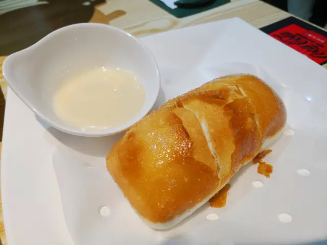 炸銀絲卷
