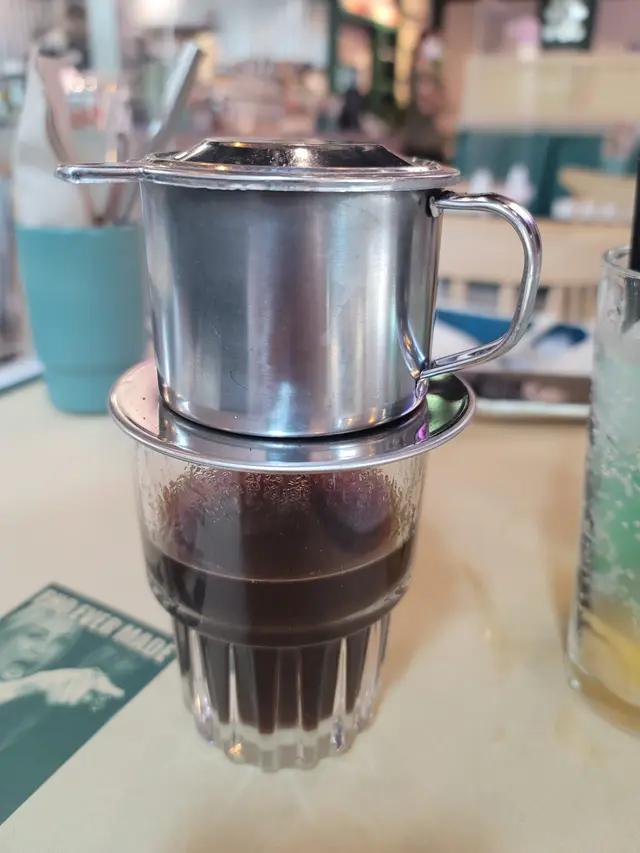 咖啡精朋友話飲落酸酸地，唔會苦，淡淡的咖啡甘香，易入口。