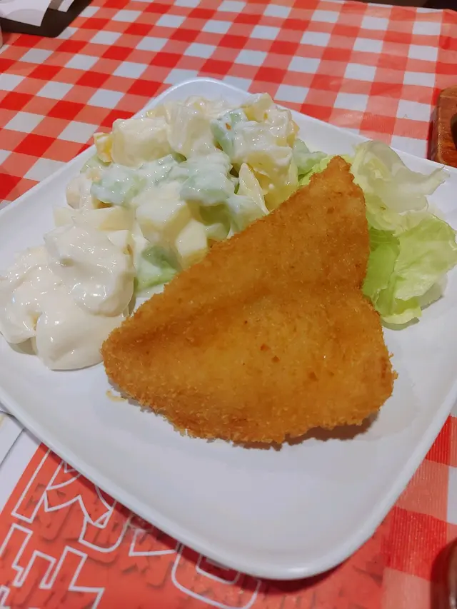 魚柳薯仔青瓜沙律