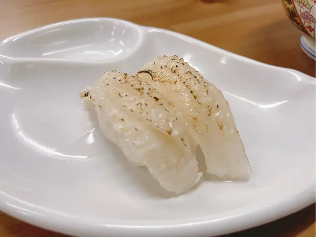 左口魚裙邊