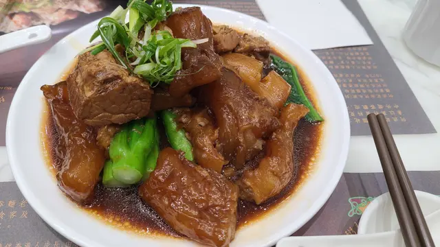 原汁柱侯炆牛腩