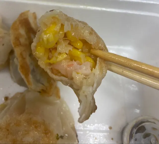 芝士粟米海鮮餃但冇芝士