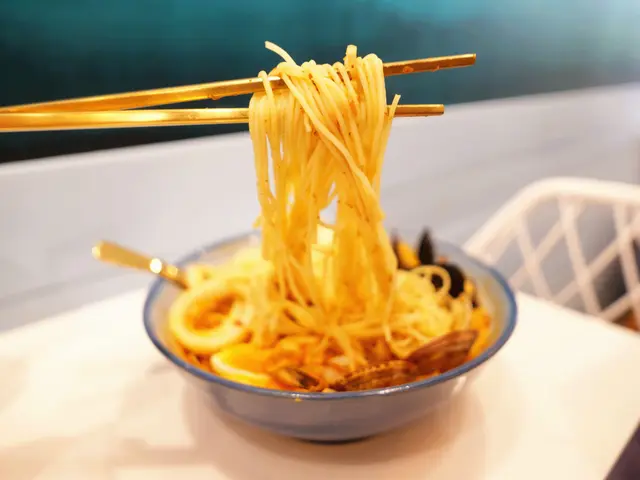 咖哩叻沙海鮮米粉